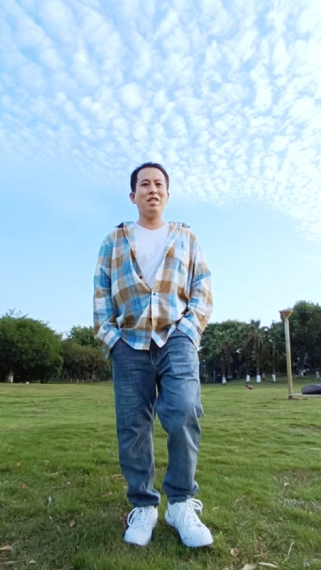 曹先生的第一张照片--钦州认干亲服务网